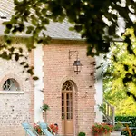 Bed & Breakfast Les Ecuries Du Chateau De Brumare