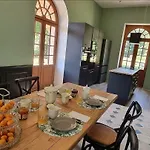 Bed & Breakfast Les Ecuries Du Chateau De Brumare