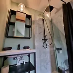 Les Ecuries Du Chateau De Brumare