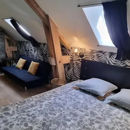 Les Ecuries Du Chateau De Brumare