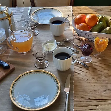 Frühstückspension Les Ecuries Du Chateau De Brumare 3*