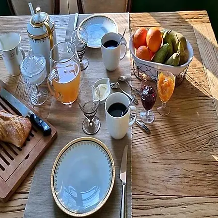 Les Ecuries Du Chateau De Brumare Bed & Breakfast Brestot