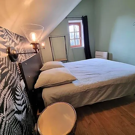 Bed & Breakfast Les Ecuries Du Chateau De Brumare 3*