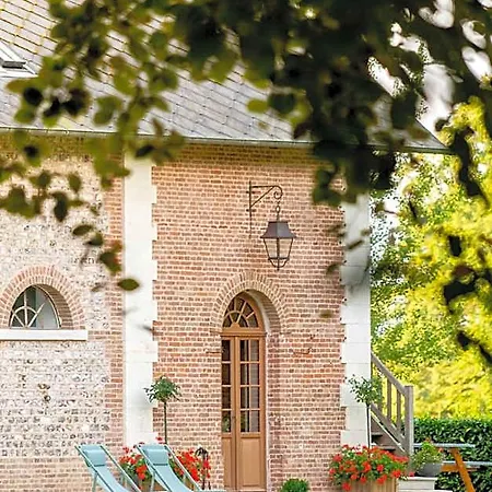 Les Ecuries Du Chateau De Brumare Bed & Breakfast Brestot